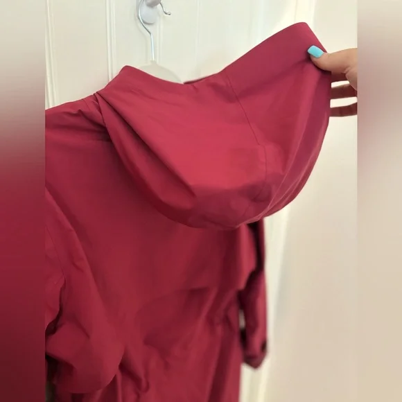 Lululemon Rain Rebel Jacket•Waterproof Long Coat•Pomegranate•FLAWLESS•Sz 10 - Picture 9 of 16
